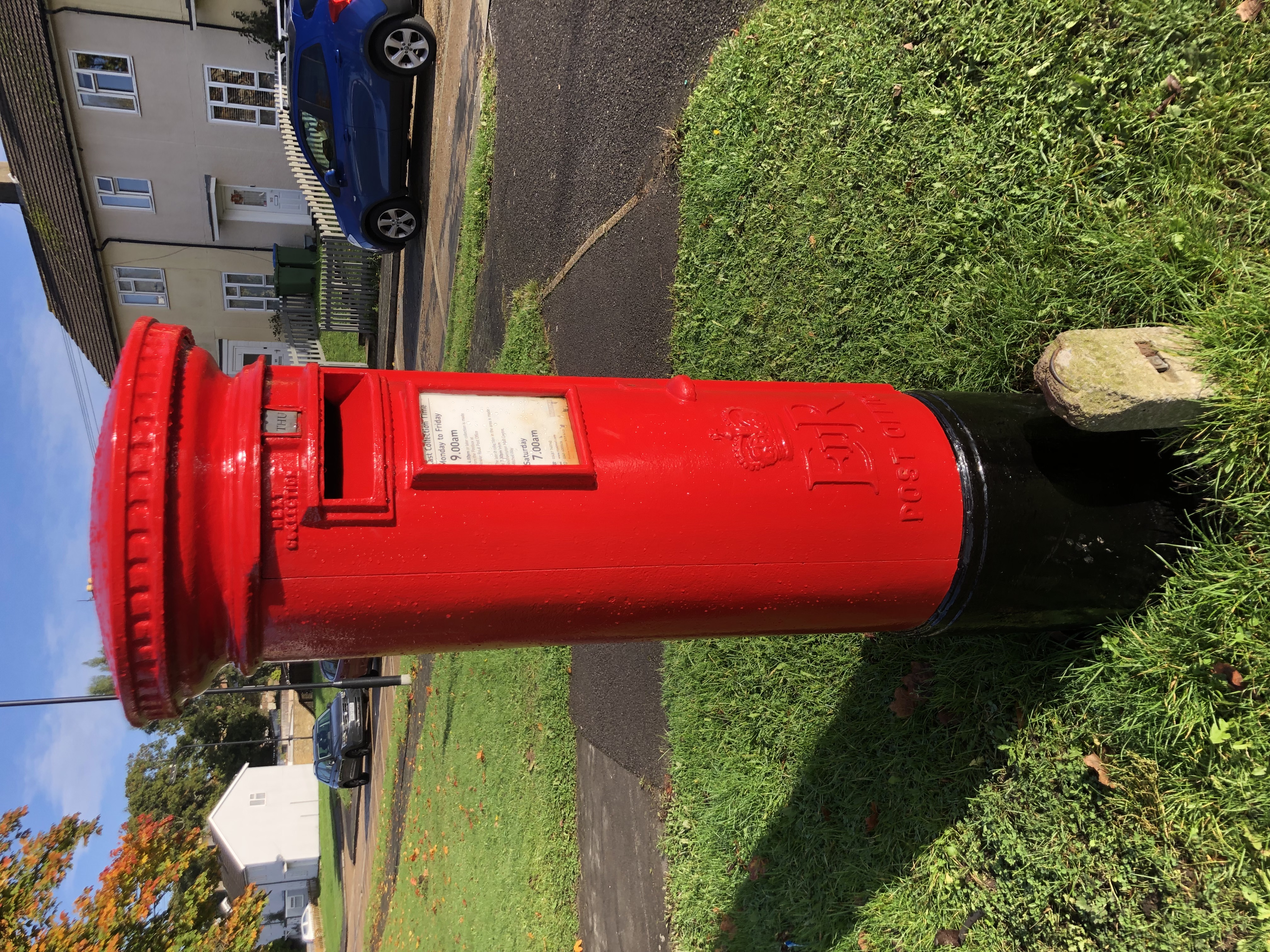 Solent Avenue, Thornhill, Queen Elizabeth II