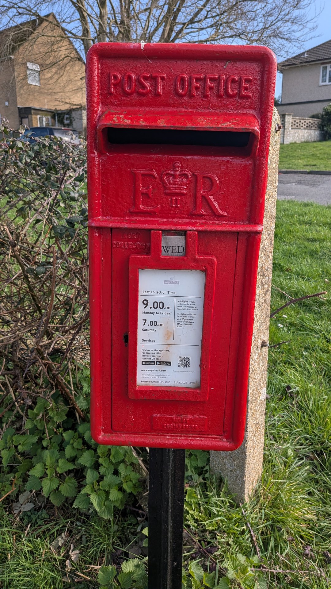 The Close, Queen Elizabeth II, Lamp Box