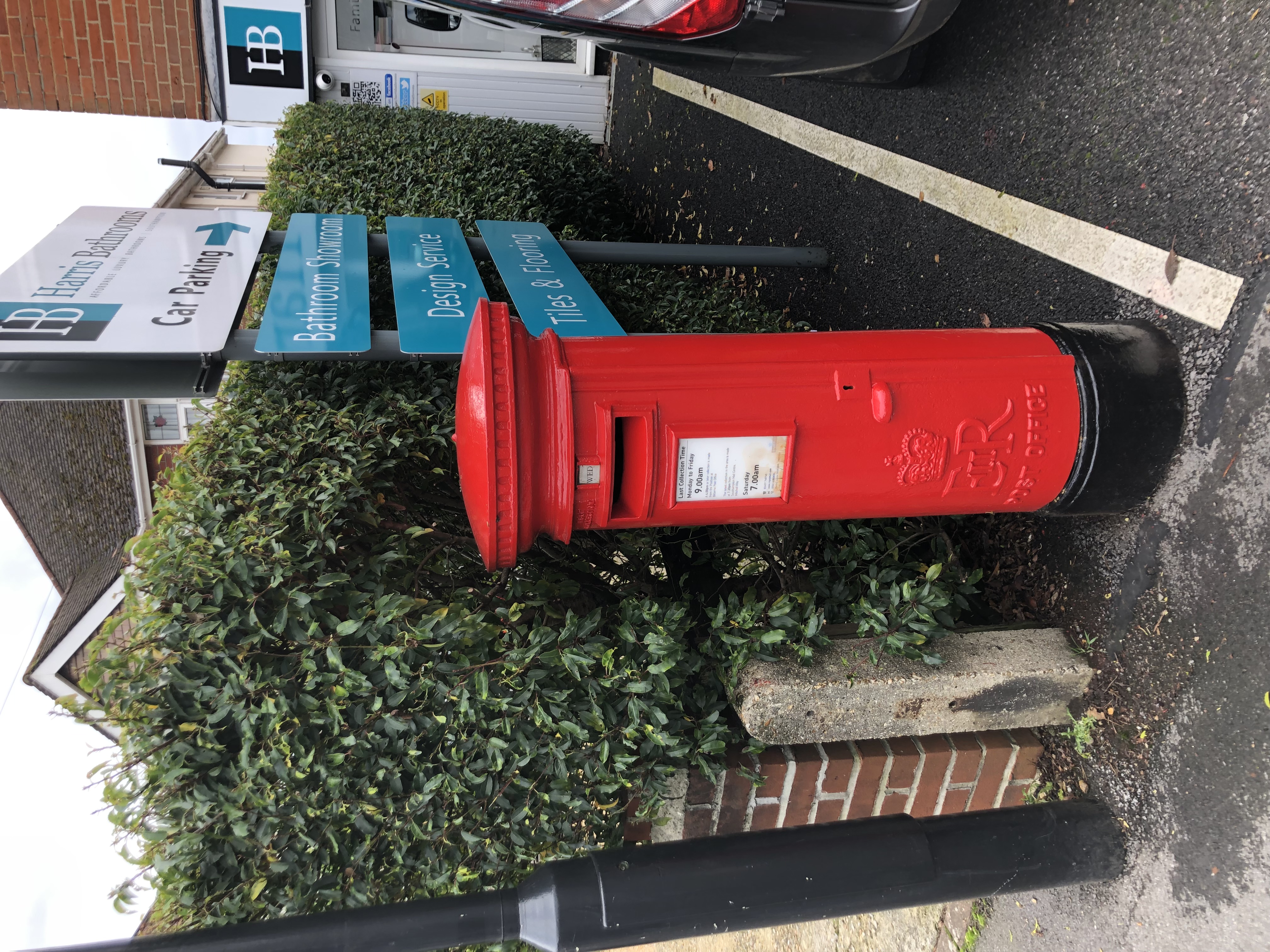 West End Road, Harefield, Queen Elizabeth II