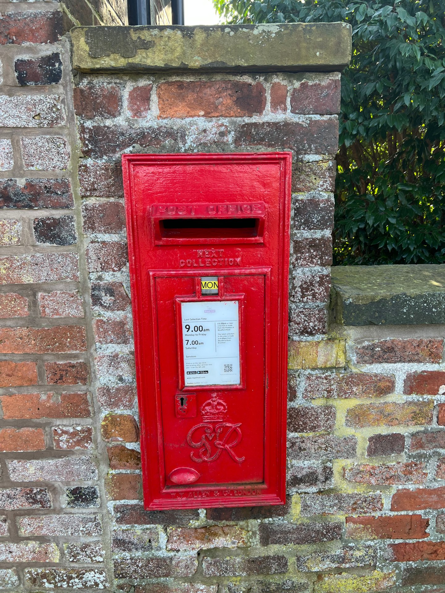 Christ Church, Woodford, King George VI