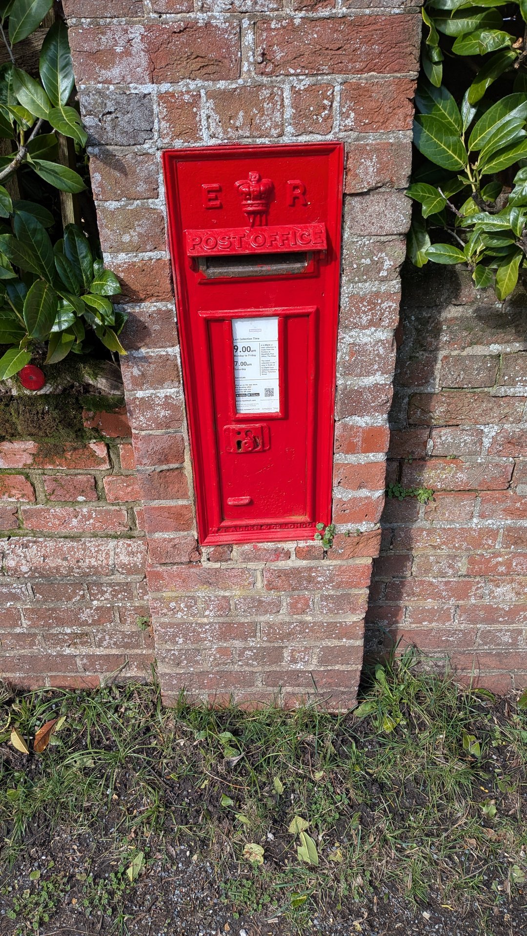 Morgans Vale Road, Lover, Queen Elizabeth II, Wall Box