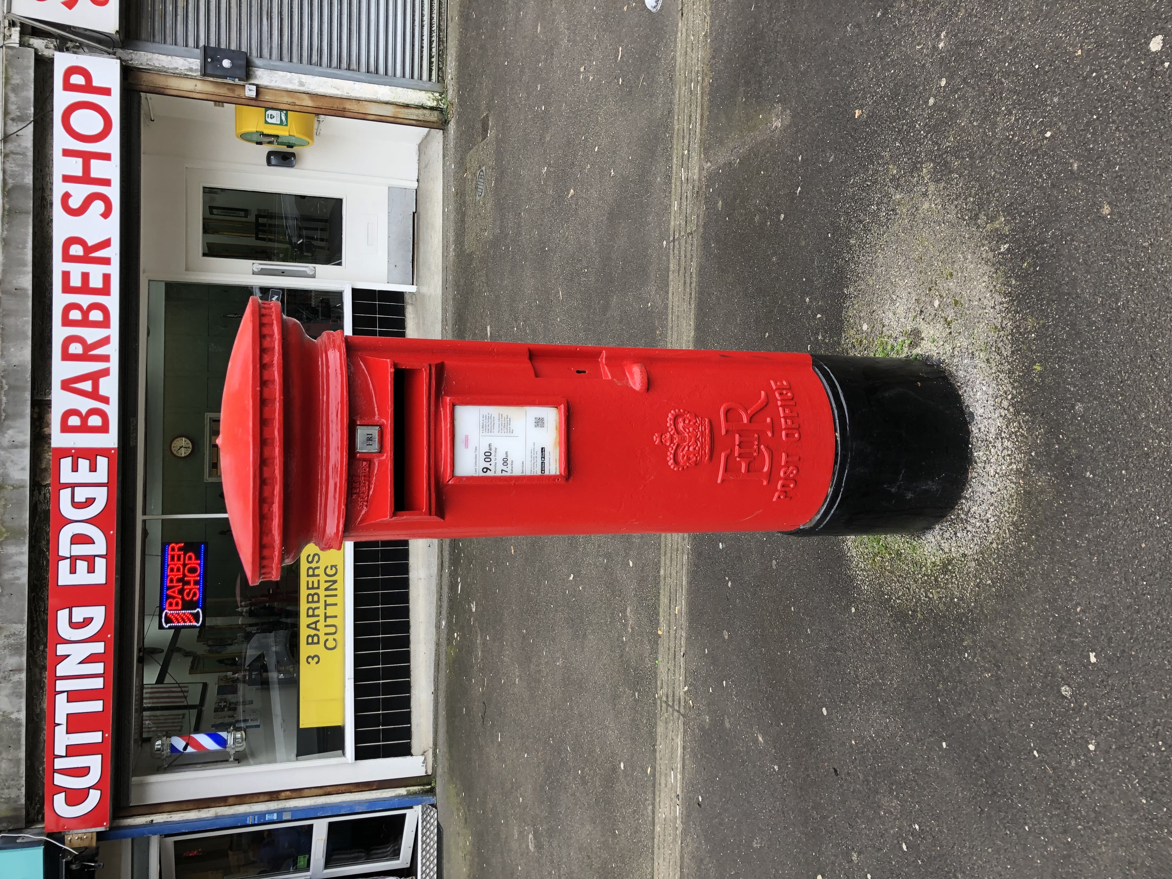 Portsmouth Road, Newtown, Queen Elizabeth II