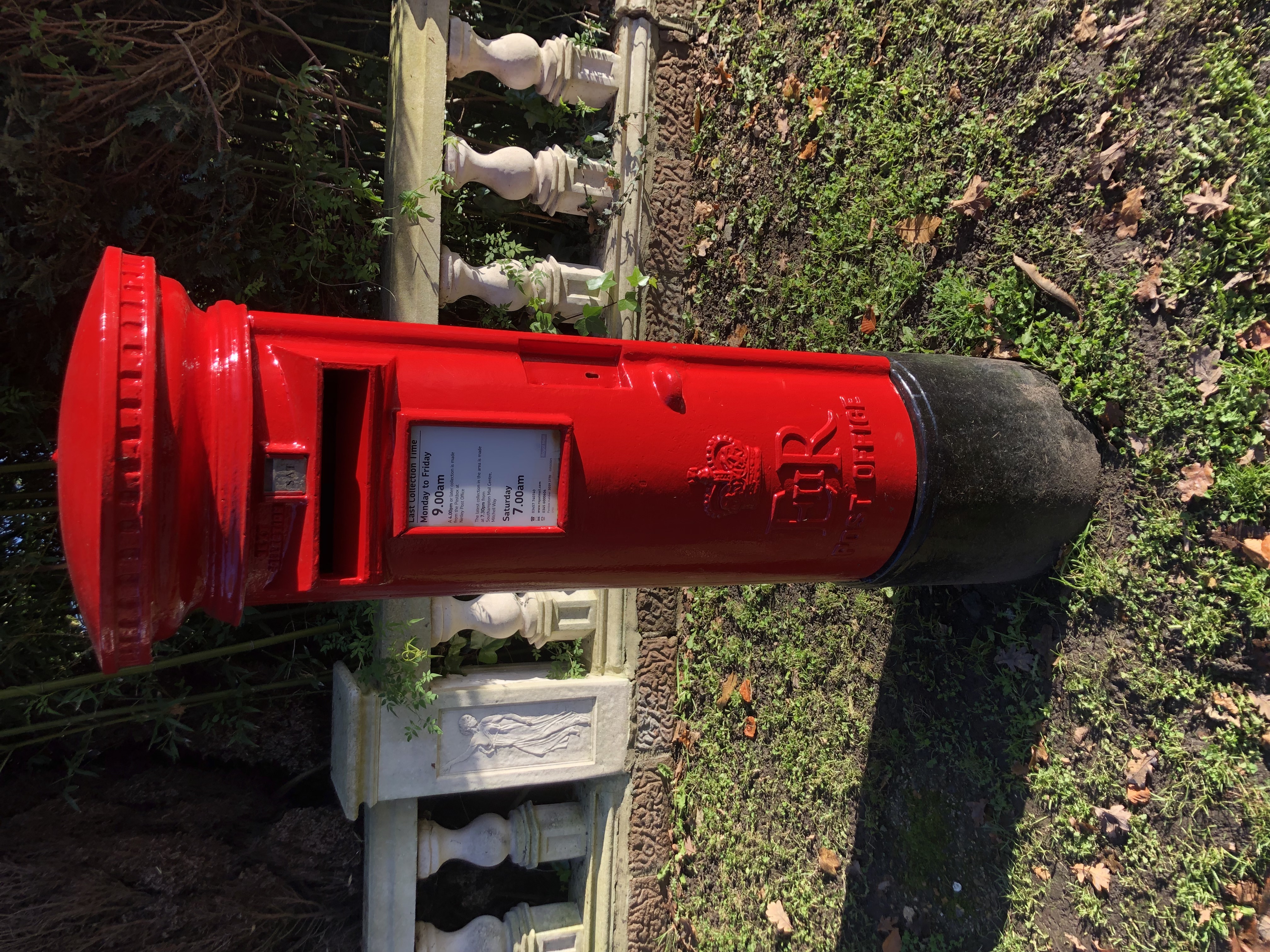 WOOLSTON – Newton Rd nr Lavender House, Queen Elizabeth II