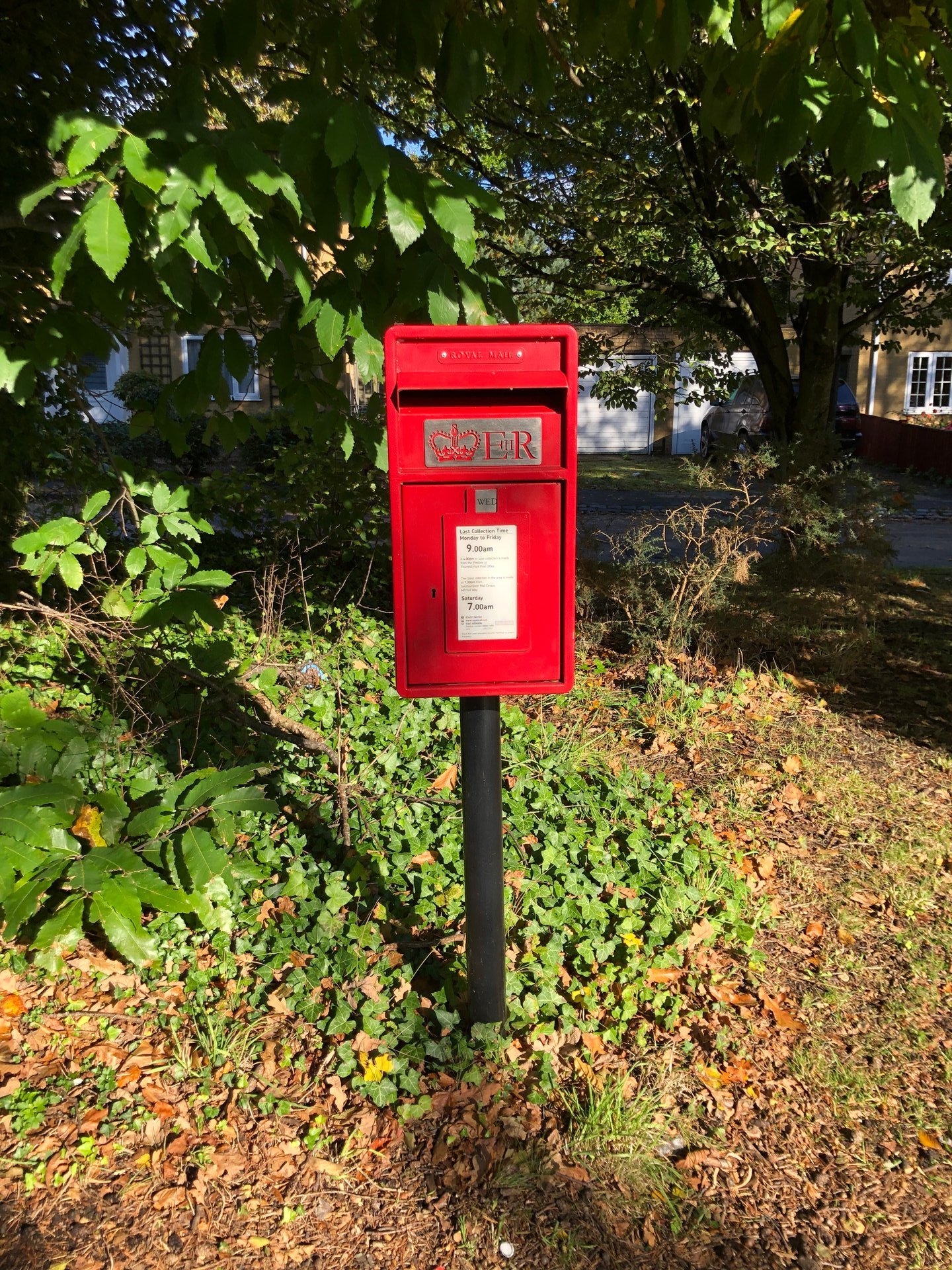 Woodland Close, Thornhill Park, Queen Elizabeth II