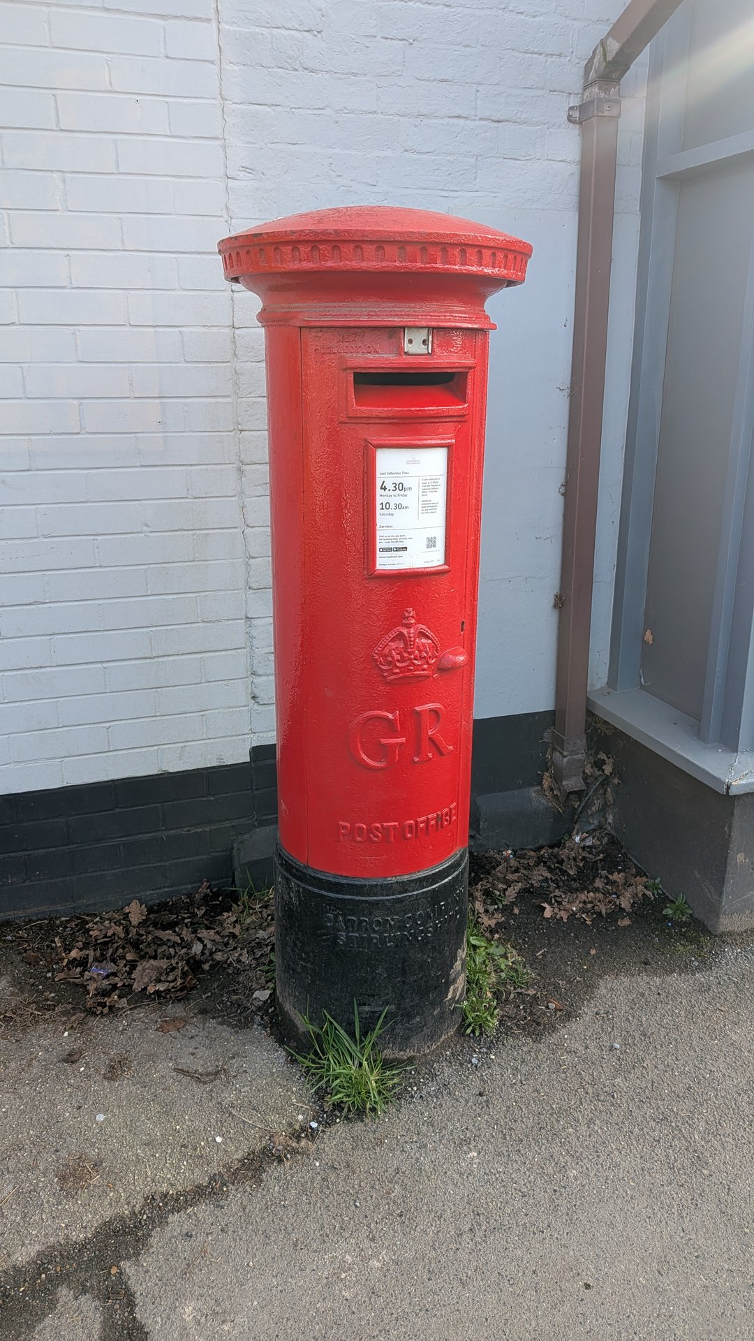 The Ridge, King George V, Pillar Box