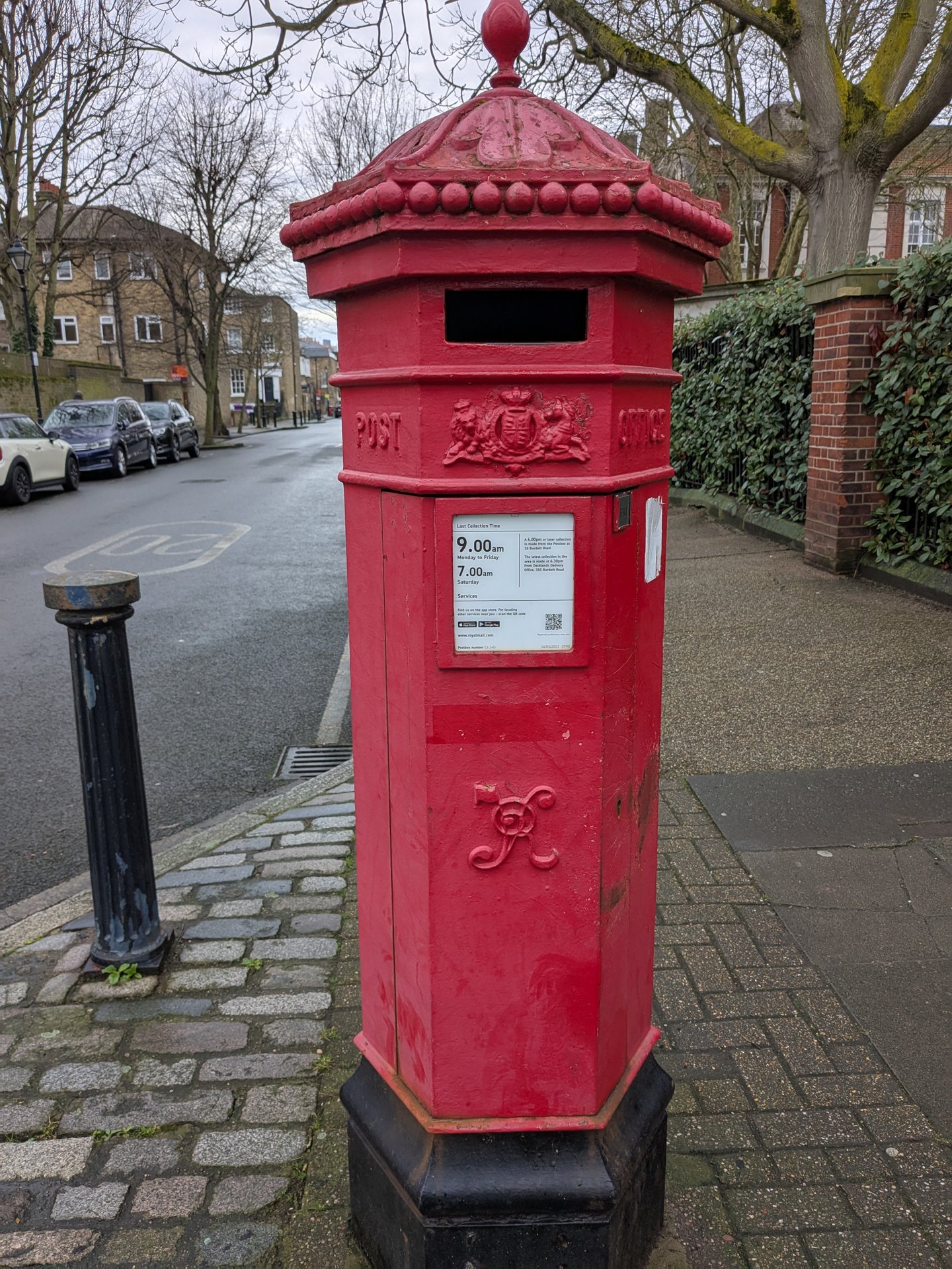 Morgan Street, Mile End, Queen Victoria
