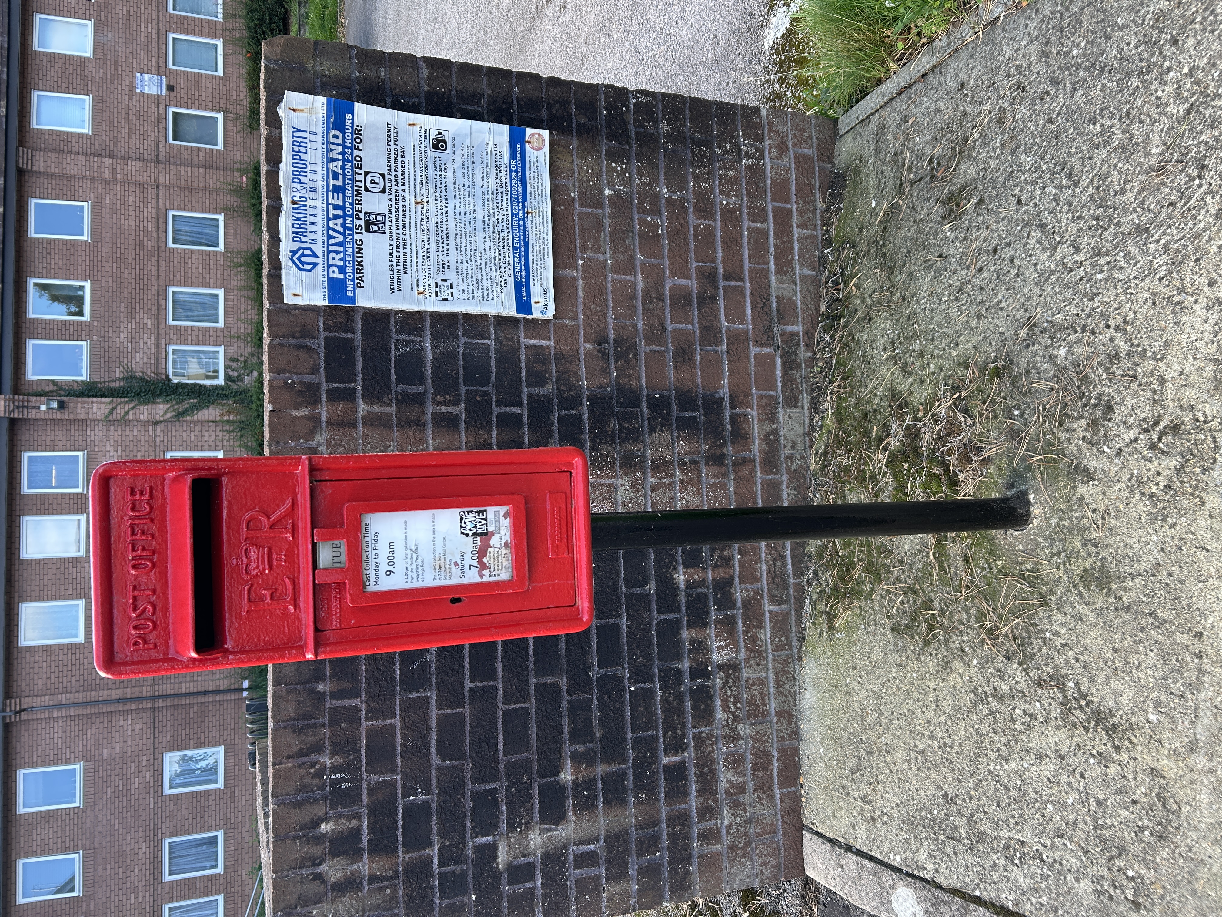 Lord Mountbatten Close, Southampton, Queen Elizabeth II