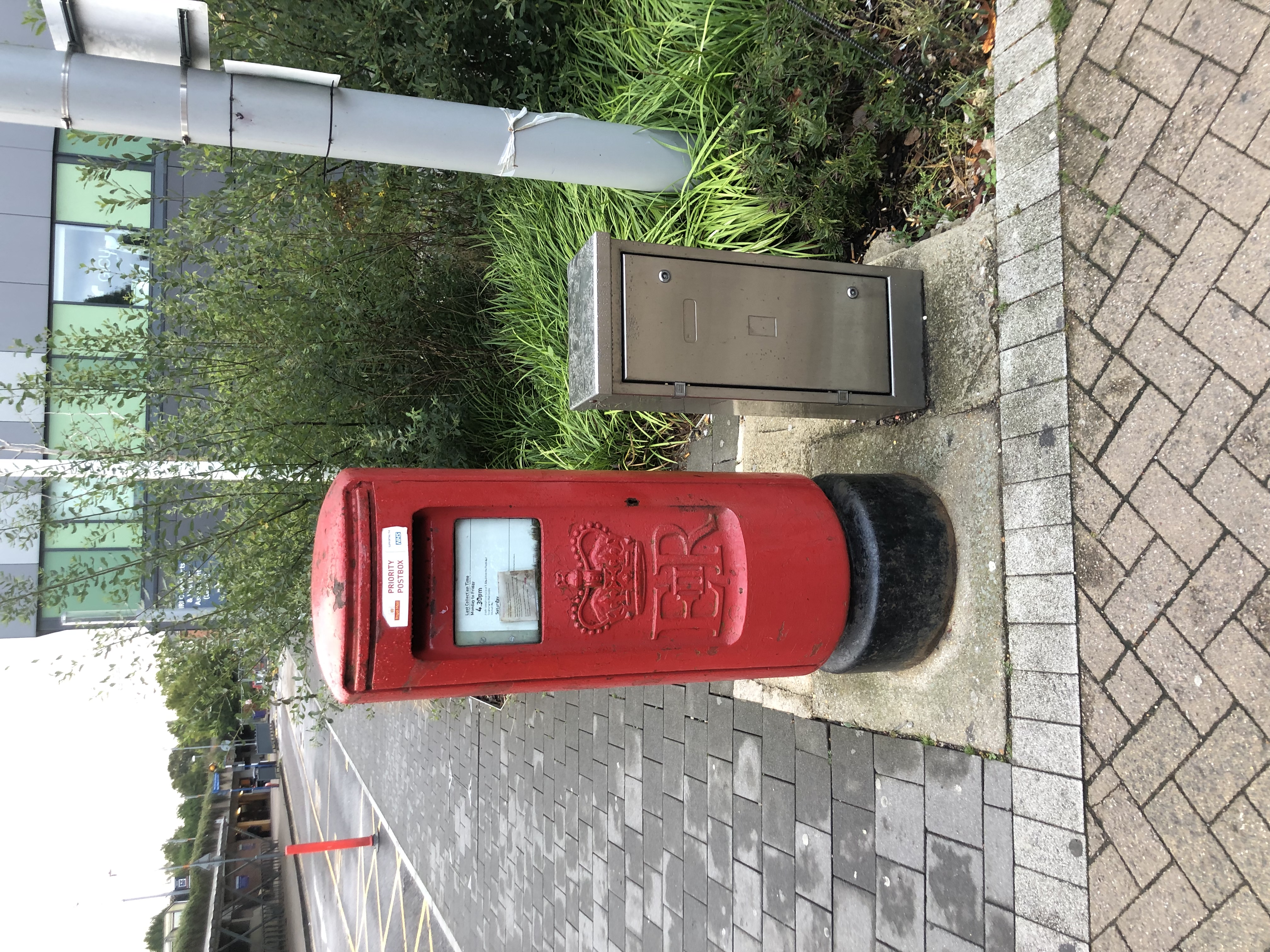 SHIRLEY – General Hospital main Entrance, Queen Elizabeth II