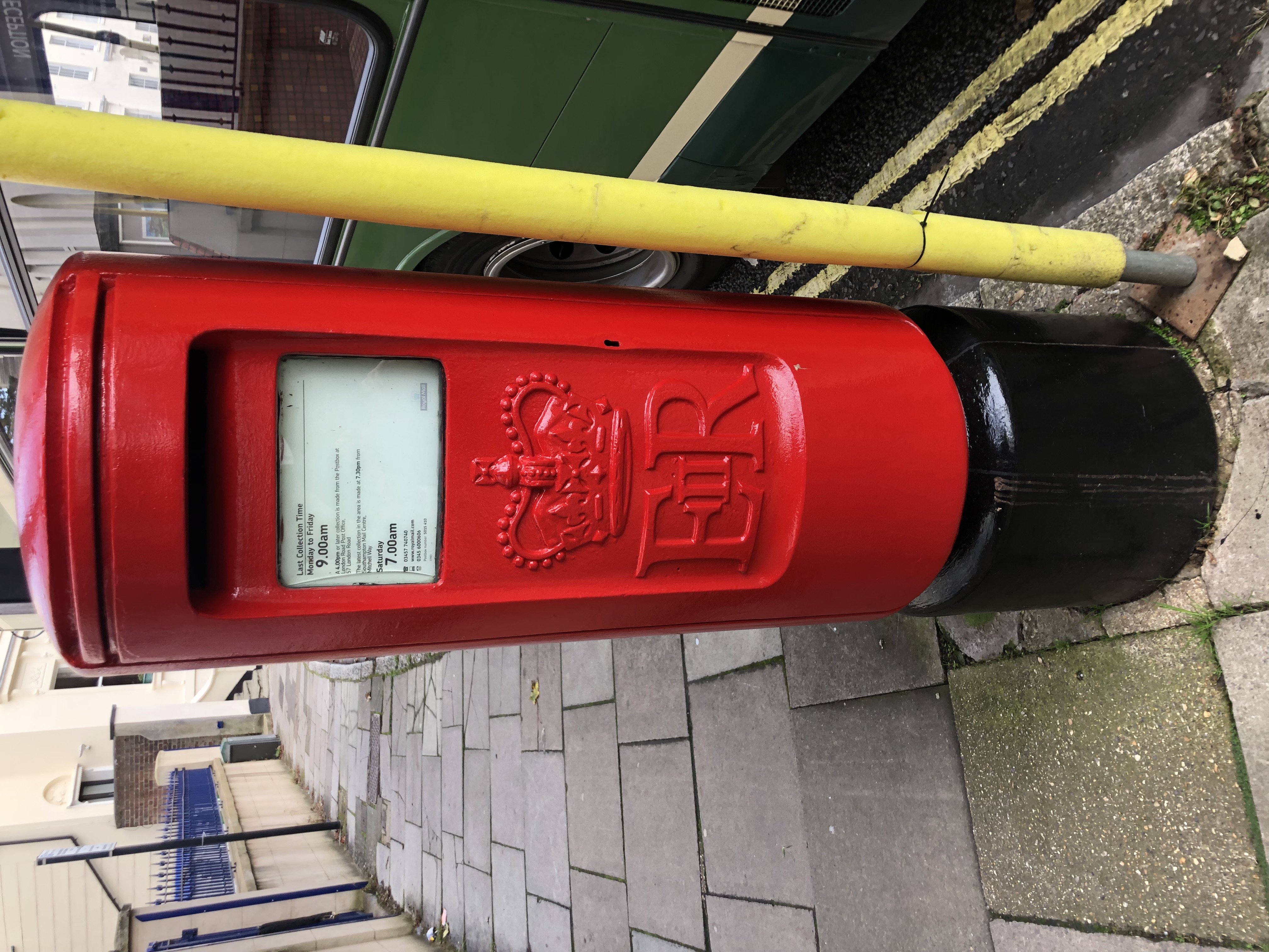Carlton Crescent, The Polygon, Queen Elizabeth II