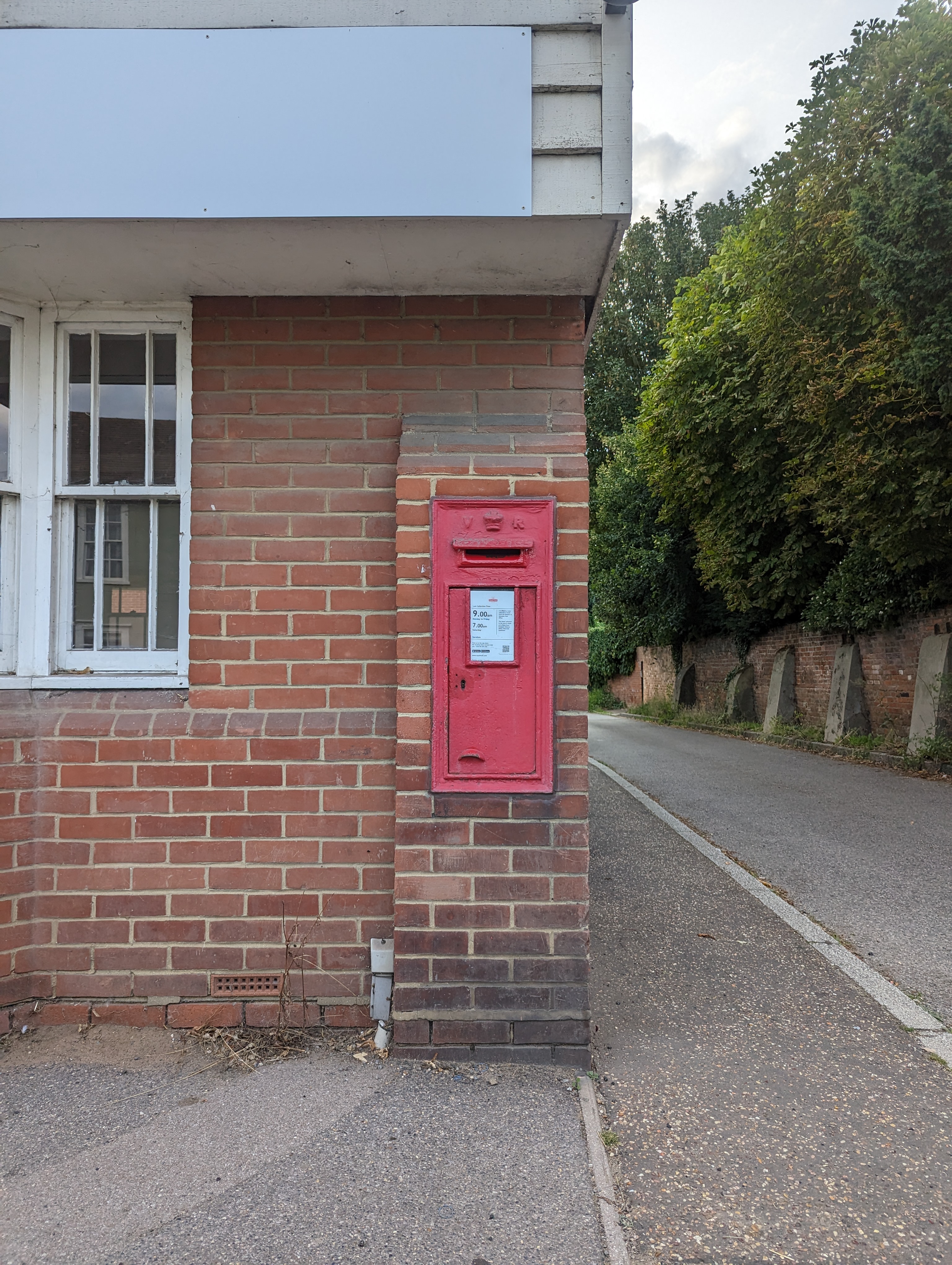 High Street, Kelvedon, Queen Victoria