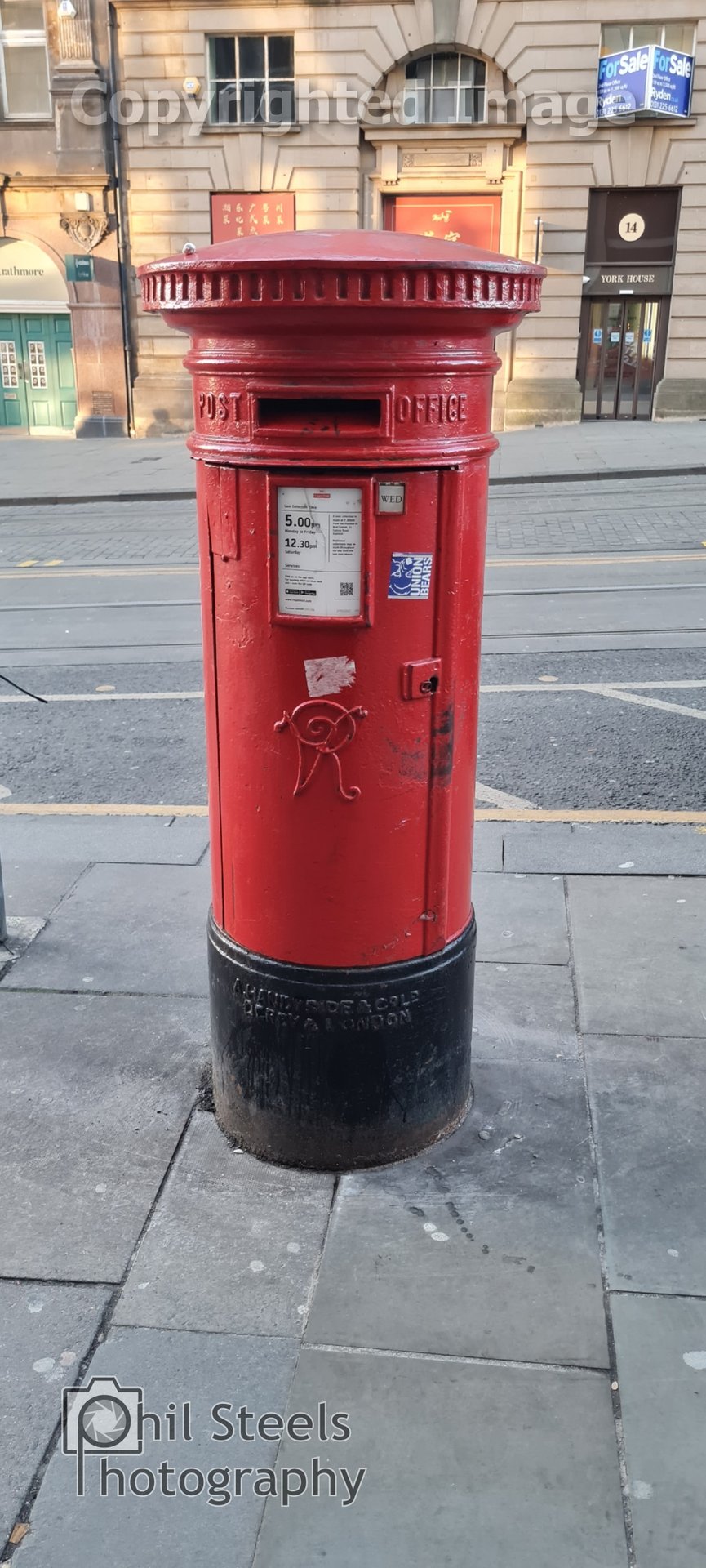 St Andrew Square, City of Edinburgh, Queen Victoria, Pillar Box