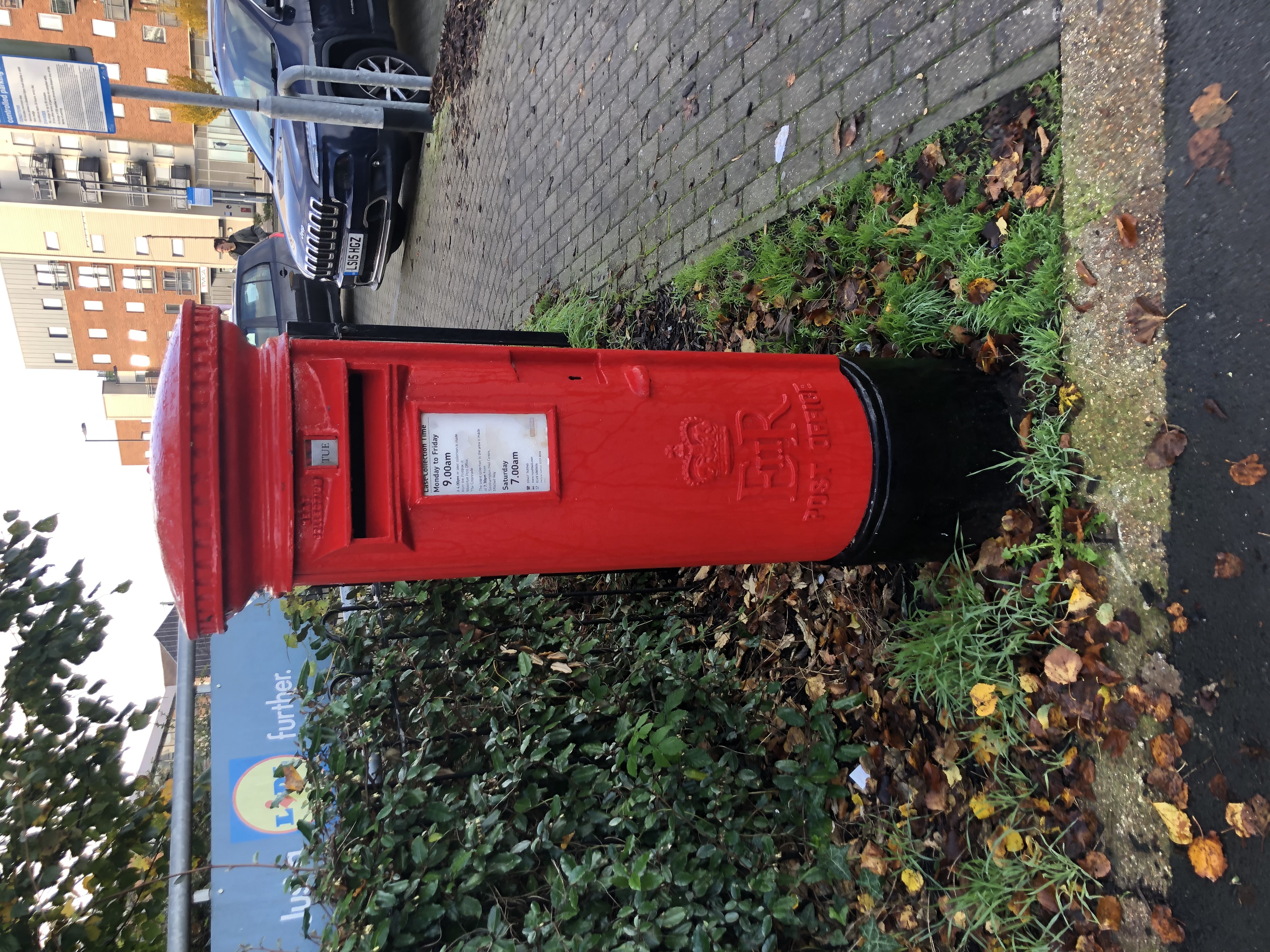 Burgoyne Road, Hightown, Queen Elizabeth II