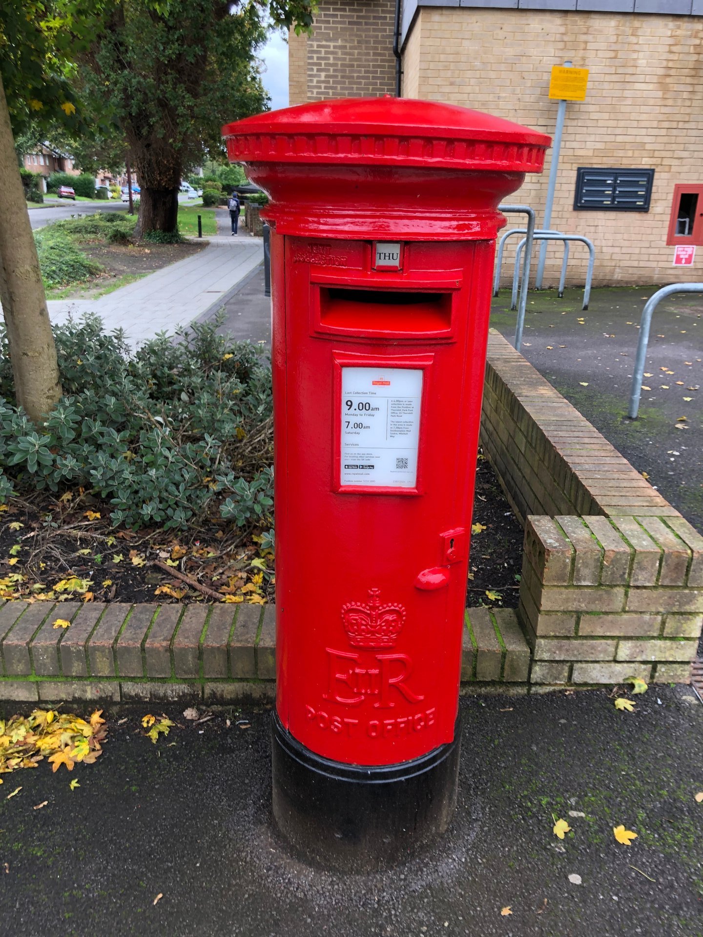 Exford Avenue, Harefield (One Stop), Queen Elizabeth II