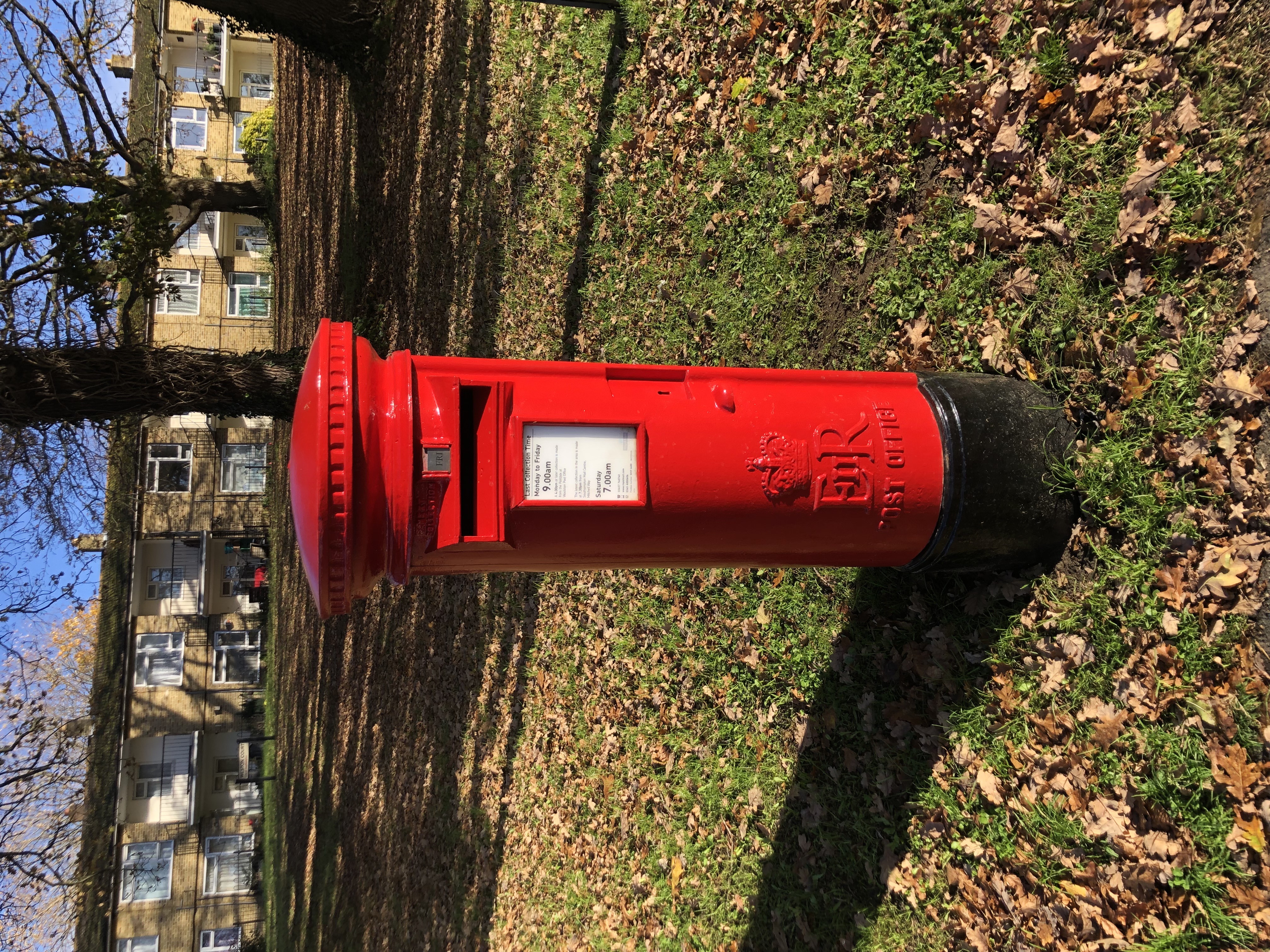 Kingsclere Avenue, Weston, Queen Elizabeth II