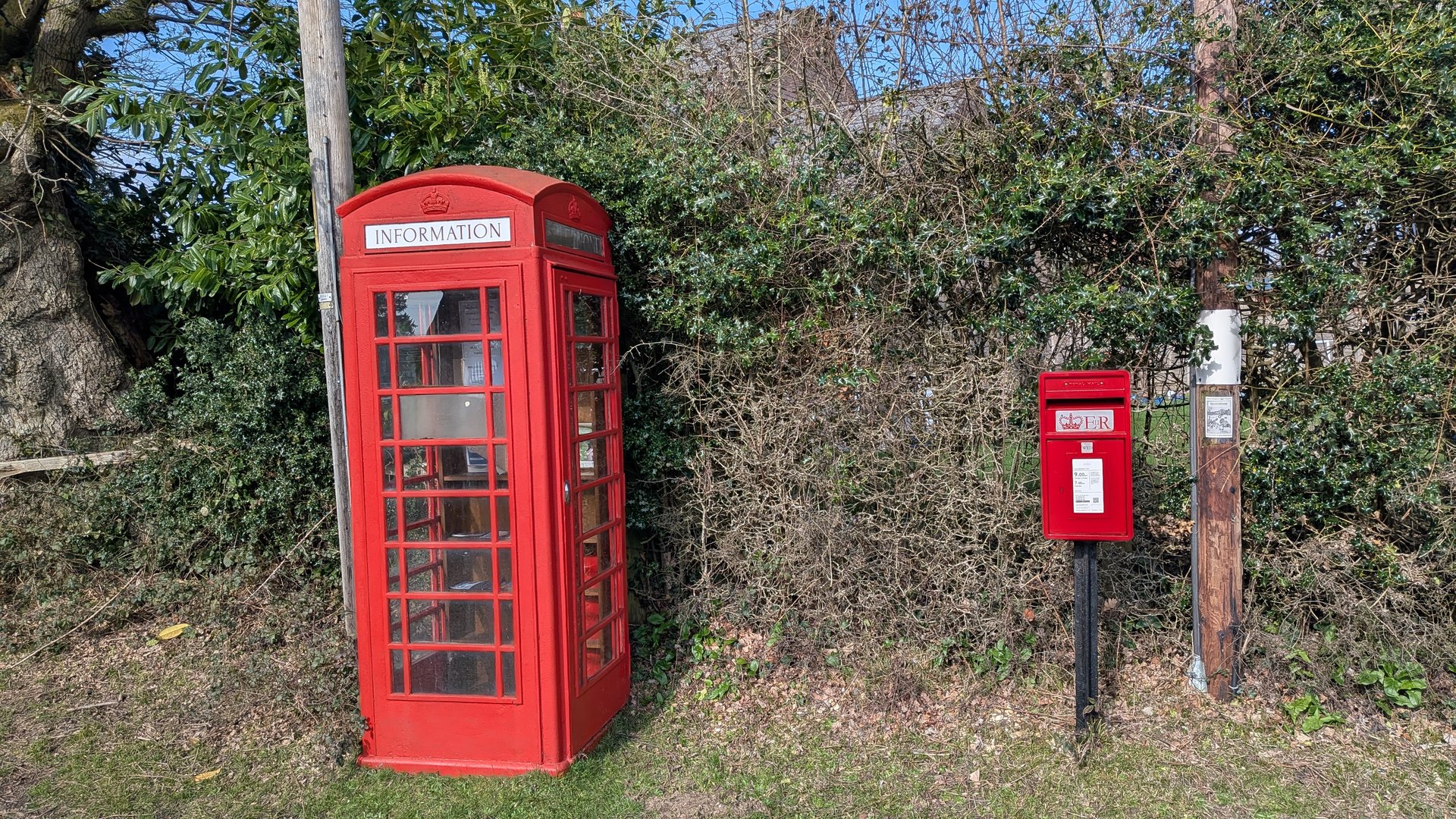 Hale Lane, Hale, Queen Elizabeth II, Lamp Box