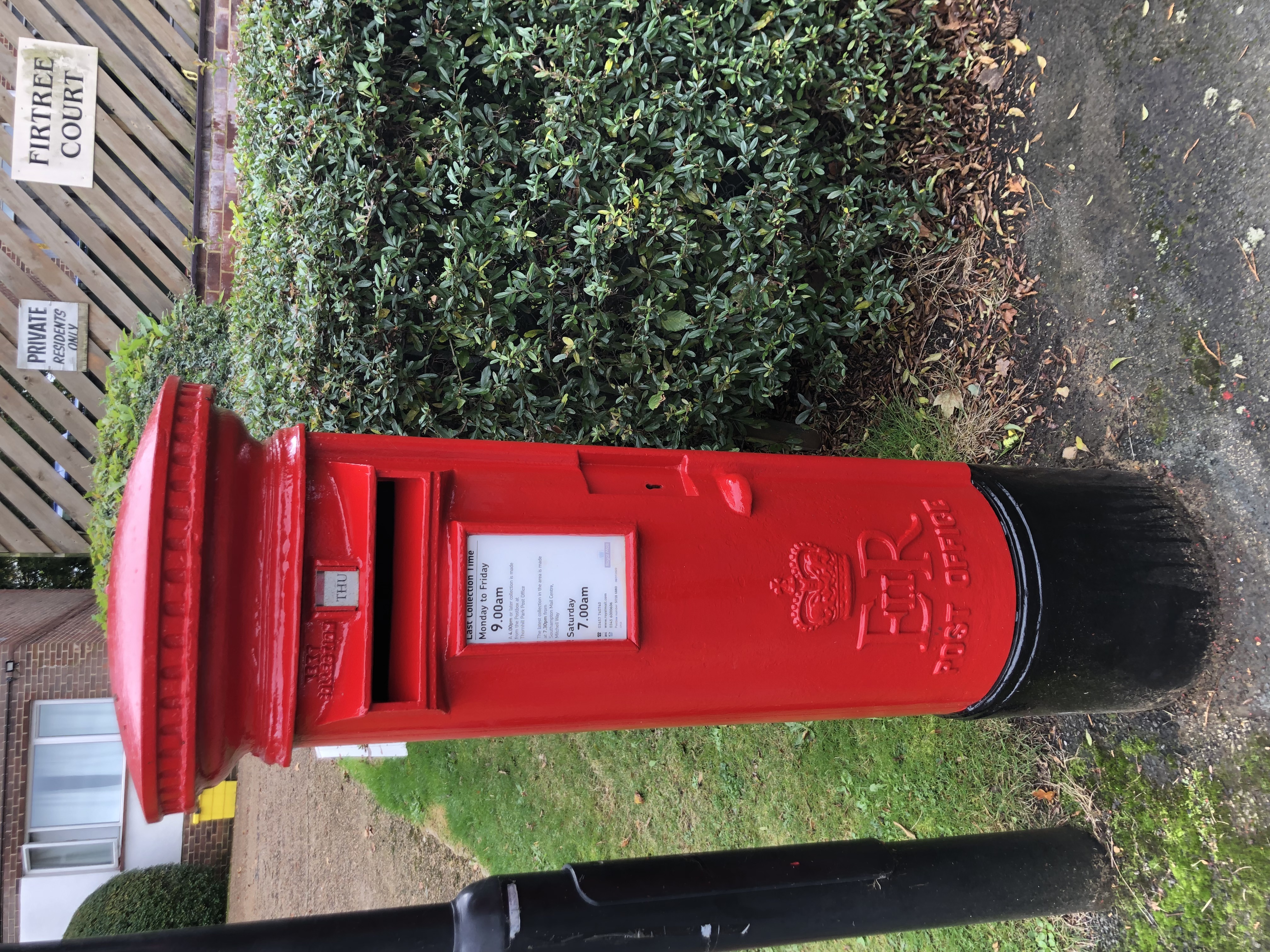 Burnham Chase, Harefield, Queen Elizabeth II