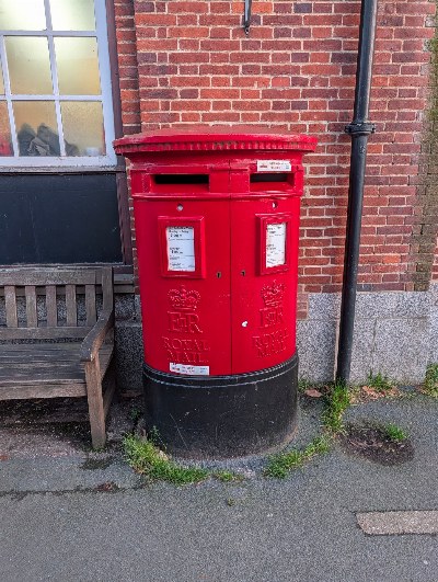 Newland Street, Witham, Queen Elizabeth II, Pillar Box